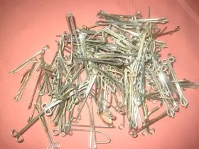 1052-61 Kirsch Drapery Pins Hooks 3 Inch Vintage Lot 100