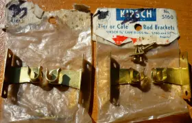 5160 Kirsch 2 Pair Vintage Brass Finish 3/8 Inch Cafe Rod Brackets With 3/4 Projection