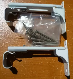 9502 Kirsch Lot Of 2 Vintage Light Duty Curtain Drapery Rod Center Support Brackets