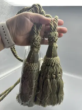 13162-125 Tassel Elegance Cord With Green And Gold By India Set Of Two