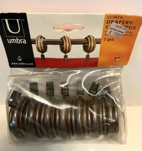 Umbra 028295116763 Clinch Drapery Clip Rings Bold Cast Resin Bronze 1.25 Inch Rod 7 Pcs New