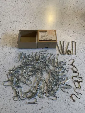 Western Med Corp 042437013284 Vintage 125 Pc Lot Mostly Nos 1.5 Inch X1 Heavy Duty Round Top Drapery Hooks Pins