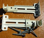 (1 Pair) Vintage Kirsch Single Cup Curtain Oval Rod End Brackets #9102025 Cream Used. Price: $6.65.